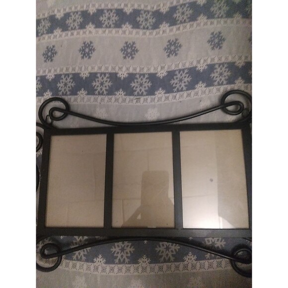 Photo Picture Frames 3 Slot 4x6 Black Wrought Iron Scrolls Wall Hanging - Picture 4 of 12